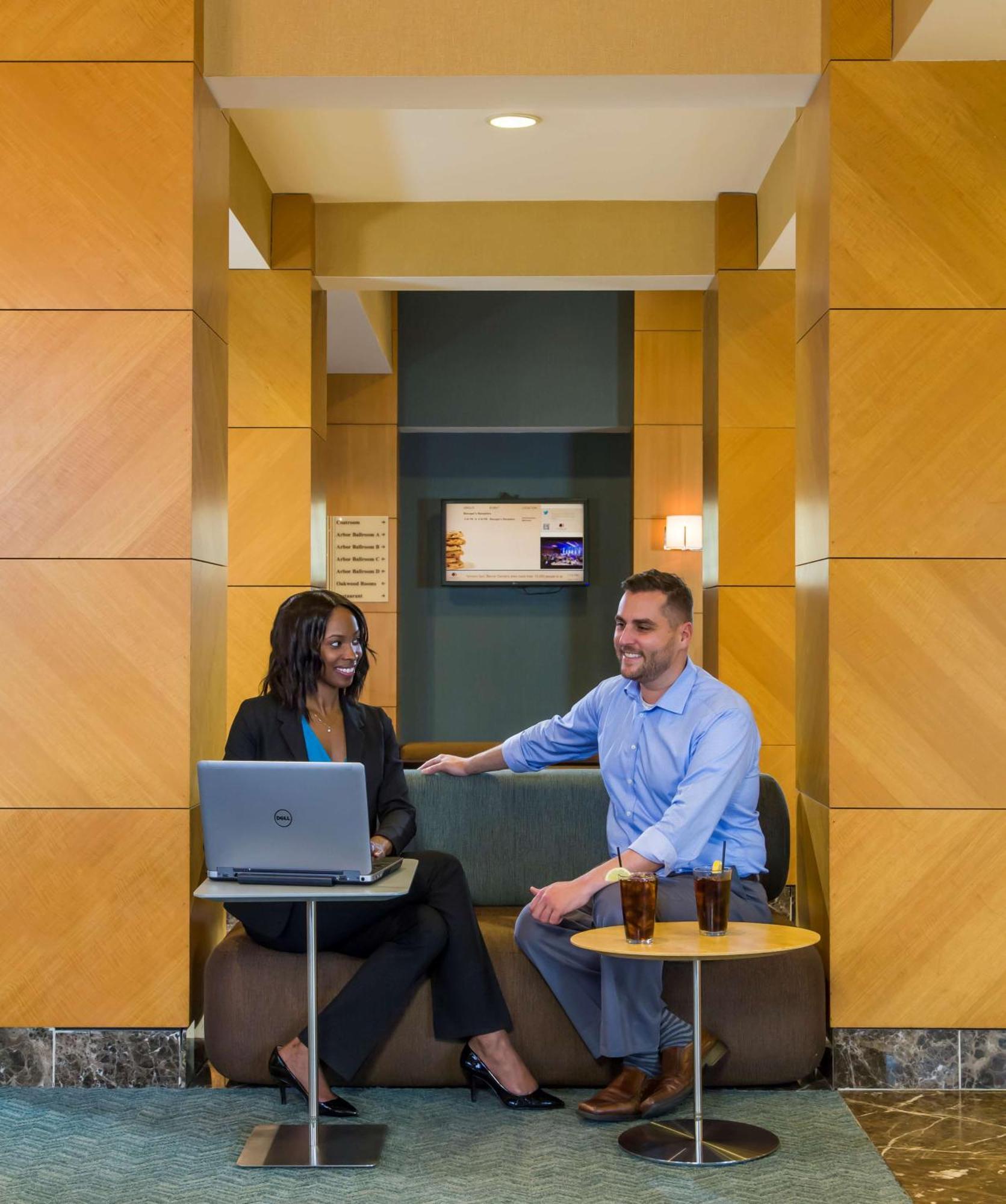 Doubletree By Hilton Chicago - Arlington Heights Hotell Eksteriør bilde