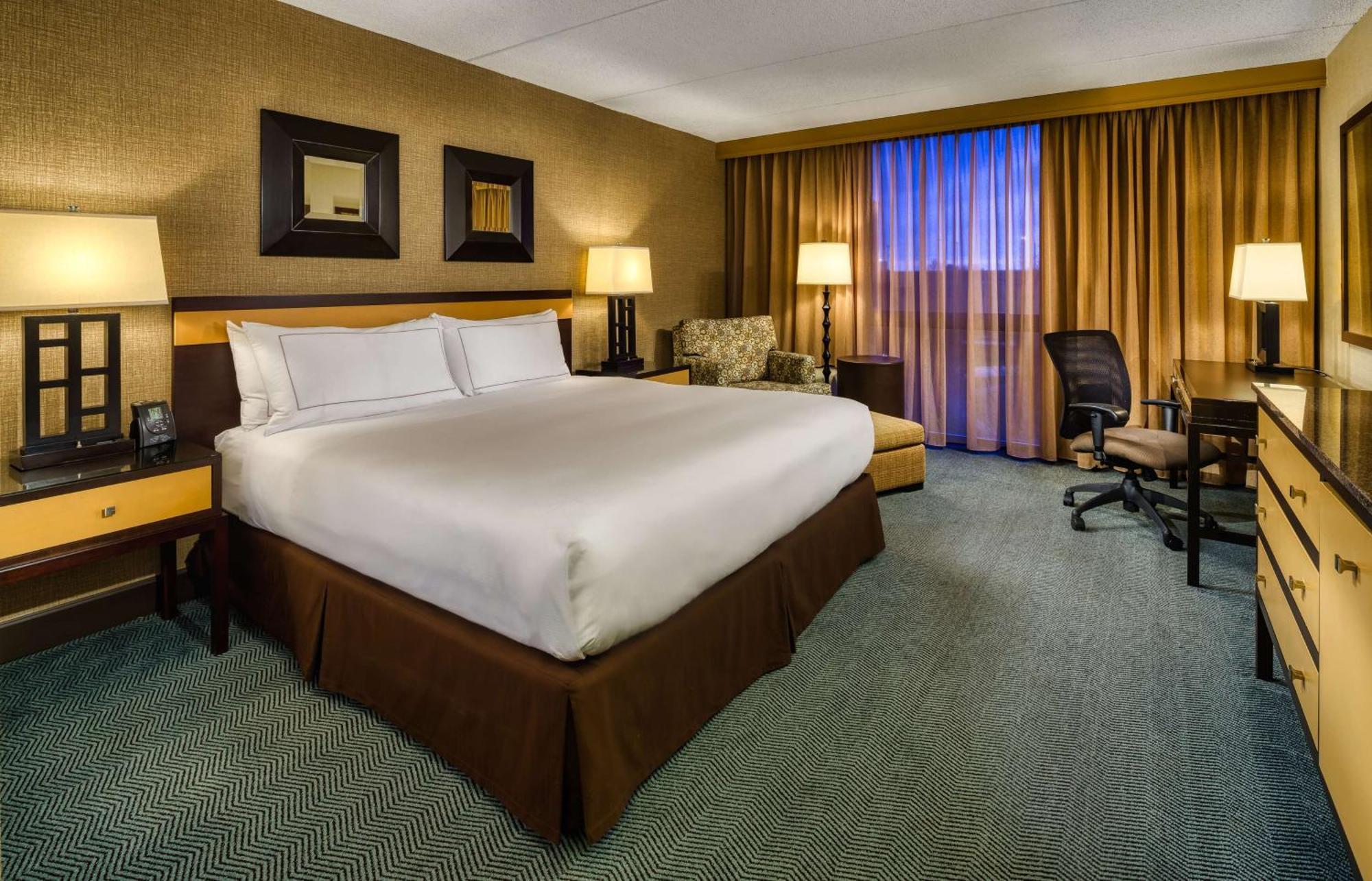 Doubletree By Hilton Chicago - Arlington Heights Hotell Eksteriør bilde